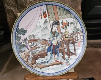 Vintage kejserligt Jingdezhen porslin Yuan Chun Skönheterna i den Röda herrgården; samlartallrik