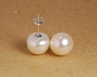 9mm fresh water pearls earrings, ear stud, pearl post earrings, sterling silver freshwater pearl earstud, white pearls