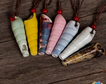 Keramik Conch Whistle Halskette - verstellbares handgefertigtes Muschelanhängergeschenk
