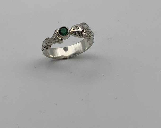 Emerald Sterling silver Fish Ring