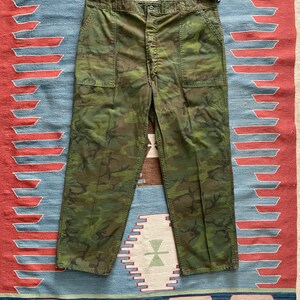 Vintage 1970s Olive Drab Camo Utility Fatigues Military Trouser 42 42x31 OG Style Camouflage Trousers image 2