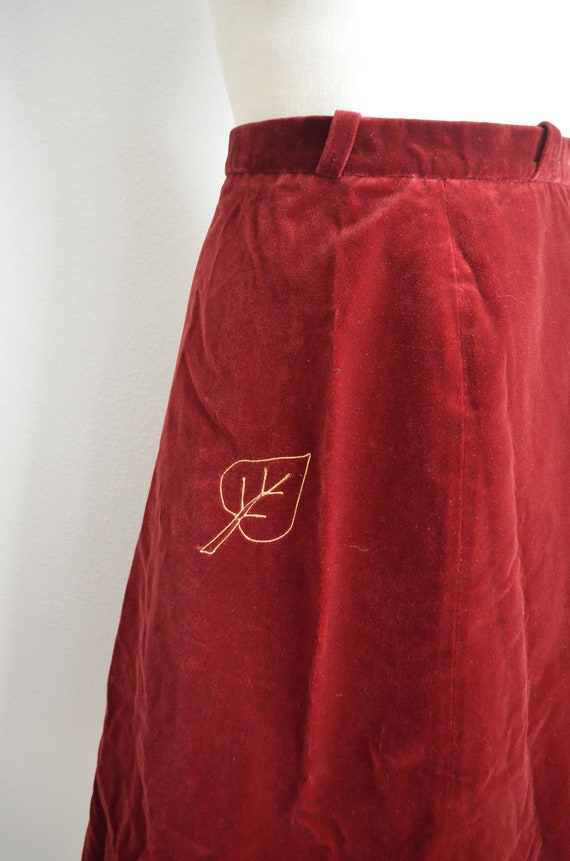 vintage 80s burgundy red velvet a-line midi skirt… - image 6