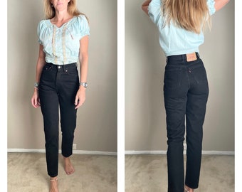 black jeans LEVI'S 512 slim fit tapered leg jeans --women's 000-22/23