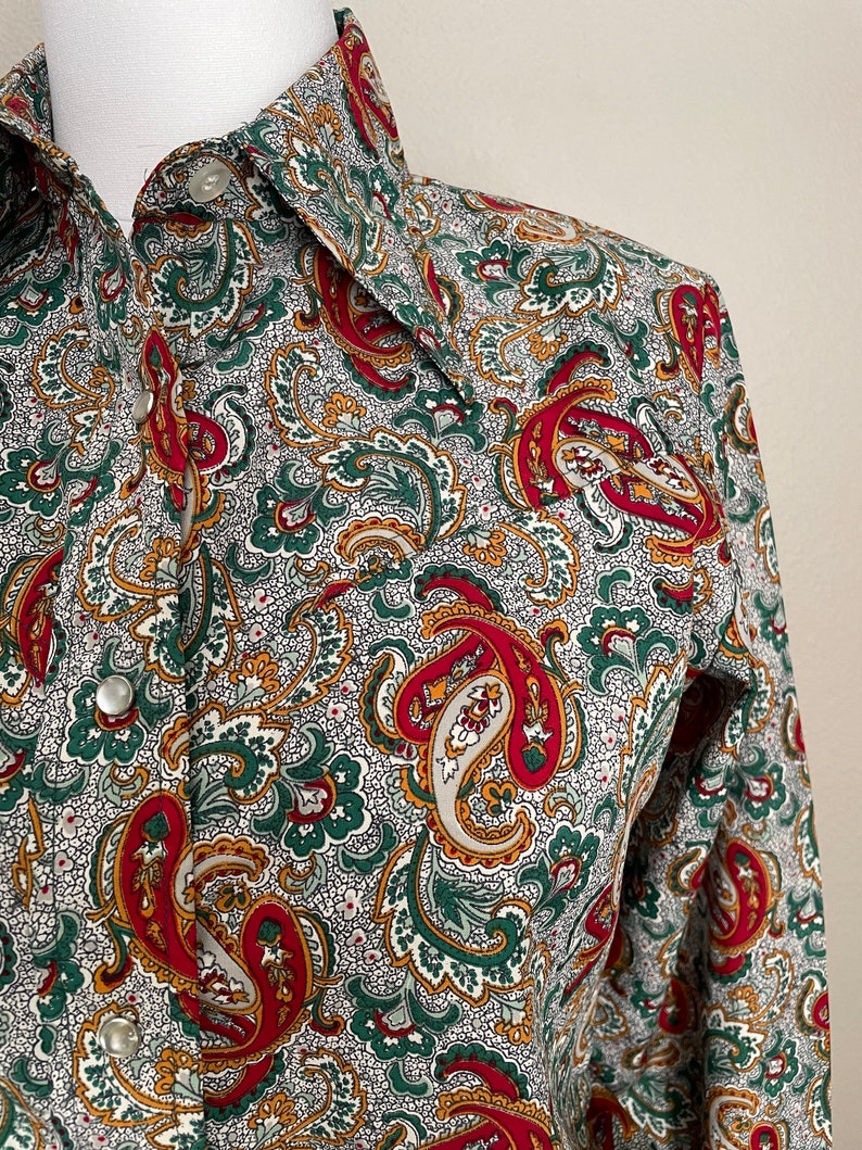 vintage 70s Lee Paisley Western Style Peal Snap Polyester button Down Blouse women's small image 4