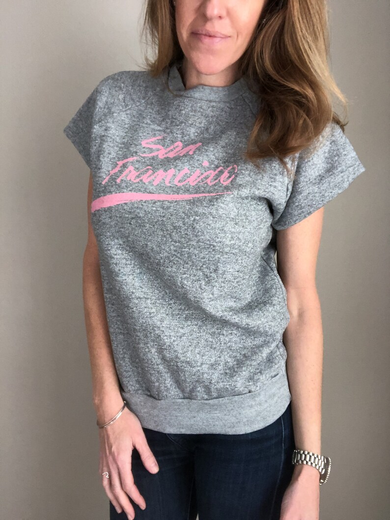 tourist 80s short sleeve sweatshirt vintage heather Fame Flashdance gray and pink san francisco awesome blouse top womens medium