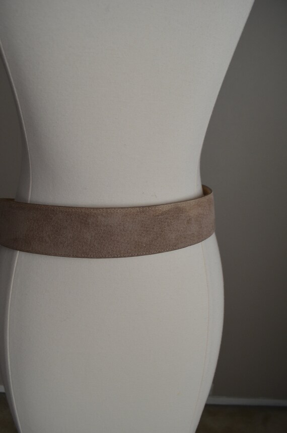 vintage 80s 90s taupe suede leather belt / women'… - image 7