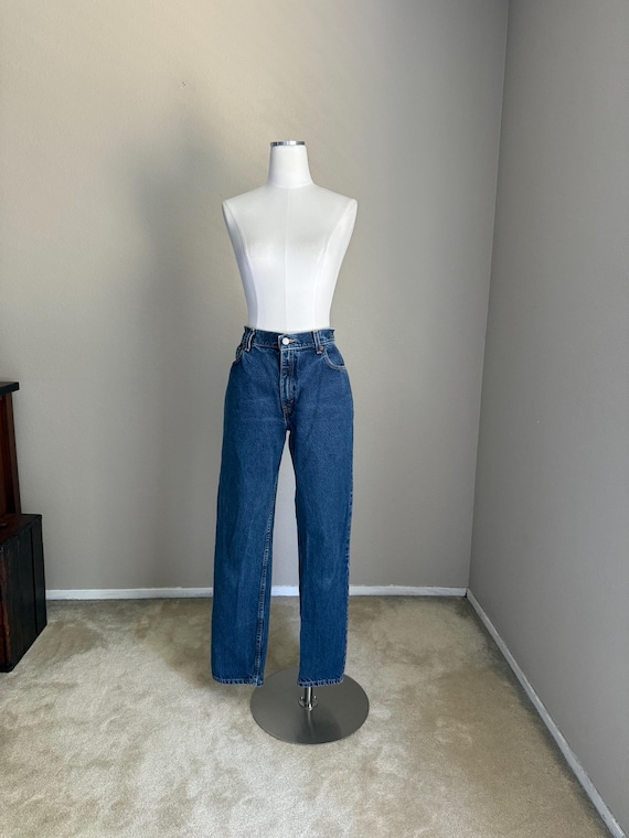 Vintage 2002 Levi's 550 Jeans: High-Waisted Relaxed Fit Tapered Leg - women's 30- 30x30