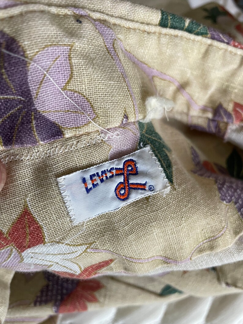 vintage 70s Levi's floral linen style leaves button-down blouse women's small/medium image 9