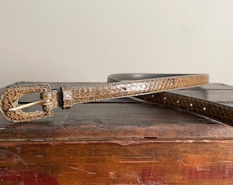 vintage 90s brown skinny snakeskin leather belt - medium - 32/34 women's