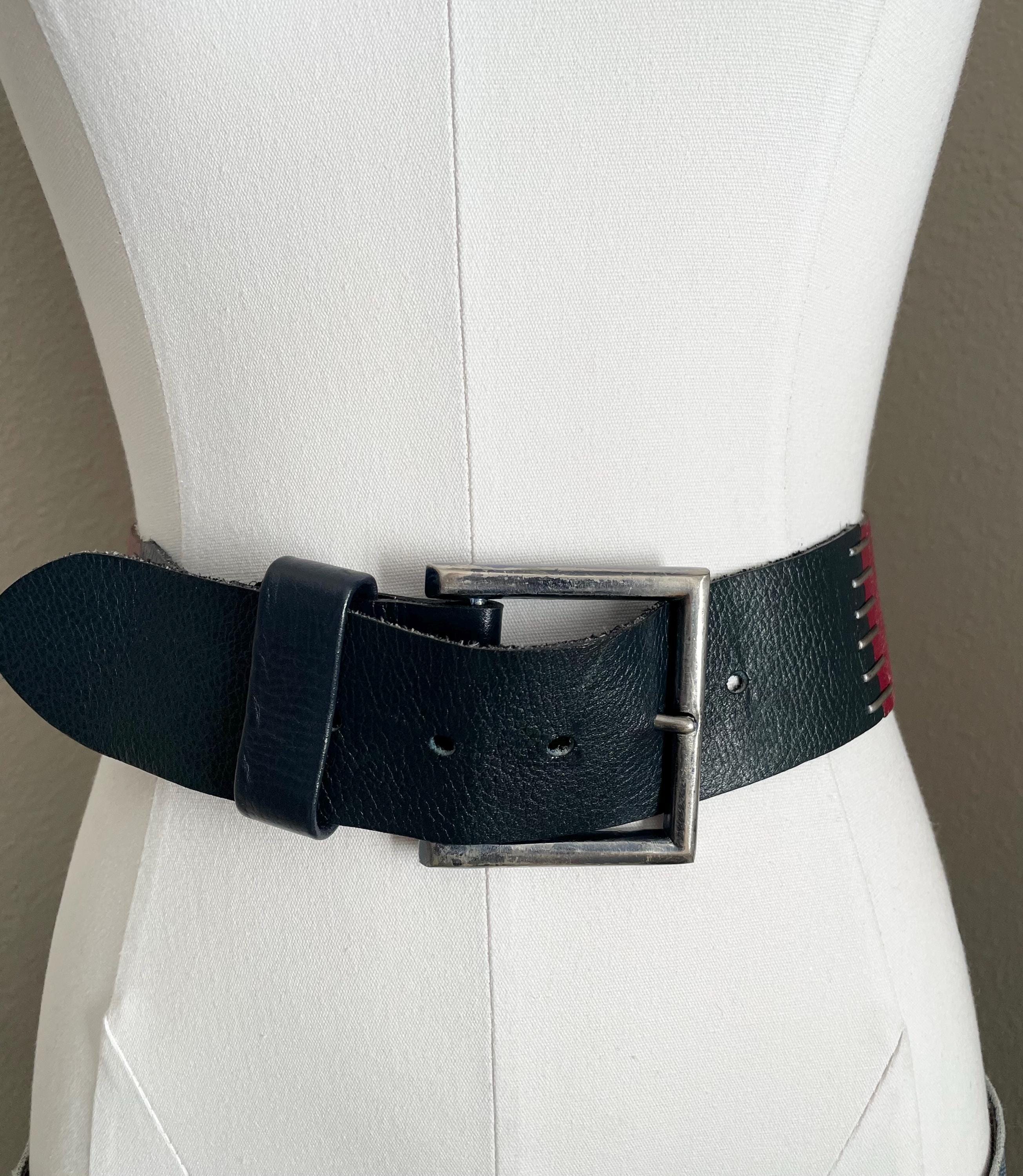 Will Not Ship Until May 21st (5/21) - Vintage 70s Vera Red  display picture 1