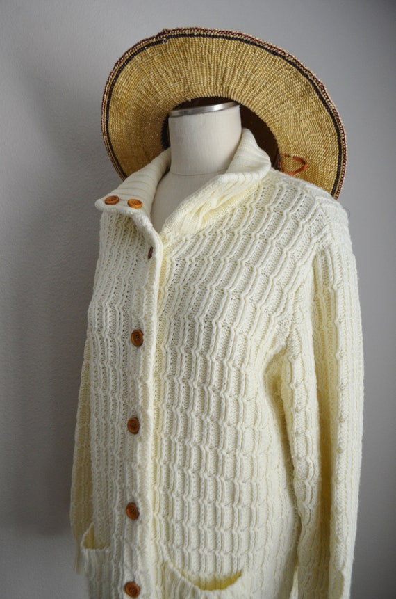 vintage 70s ivory cardigan / grandma cardigan / i… - image 5