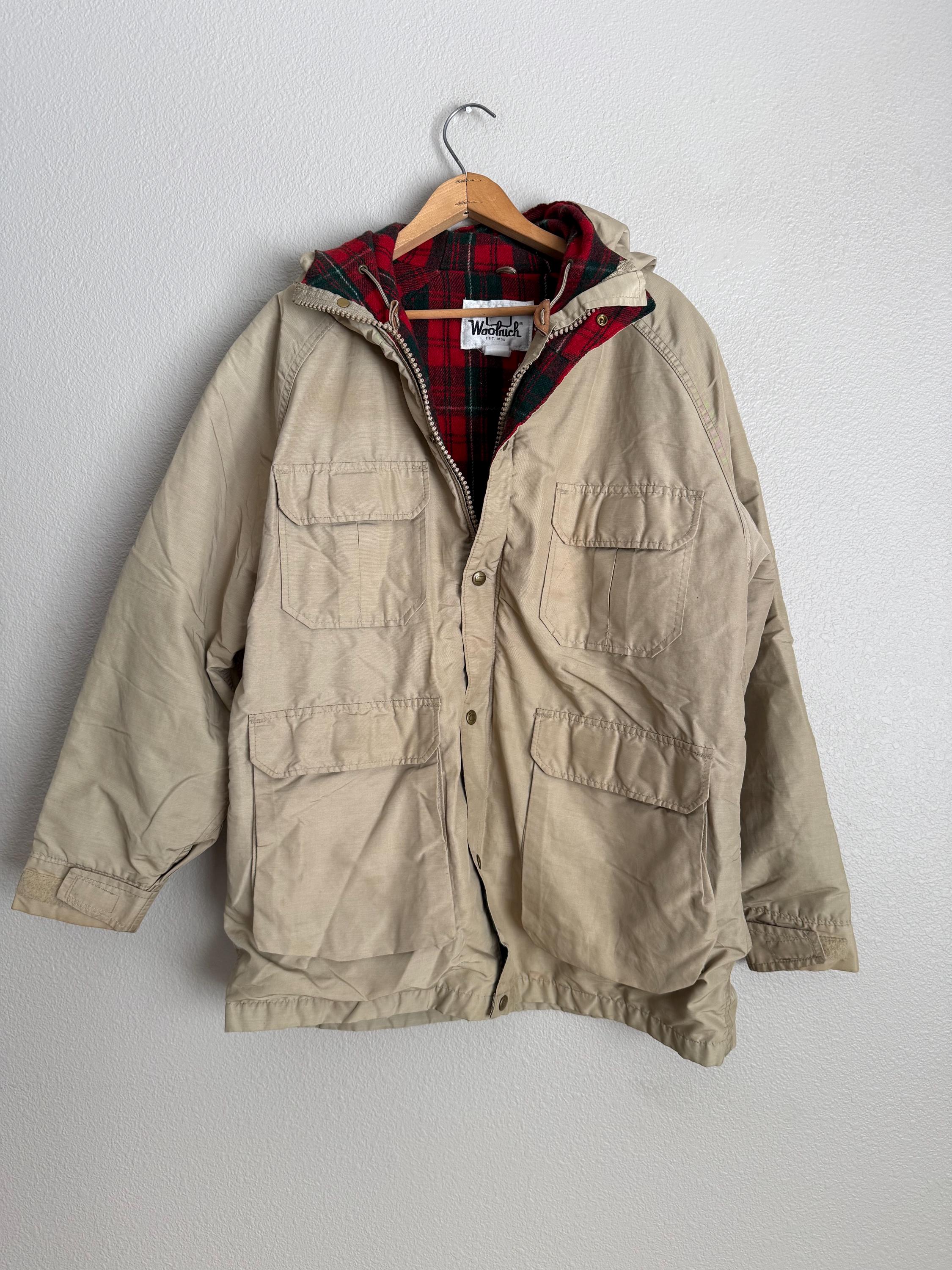 Vintage 80s Woolrich Beige Flannel Lined Chore Barn Hooded Parka