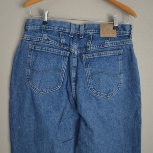 lee medium wash mom jeans / 80s 90s lee jeans / 30x33/ 30 lee jeans women's tall jeans image 6