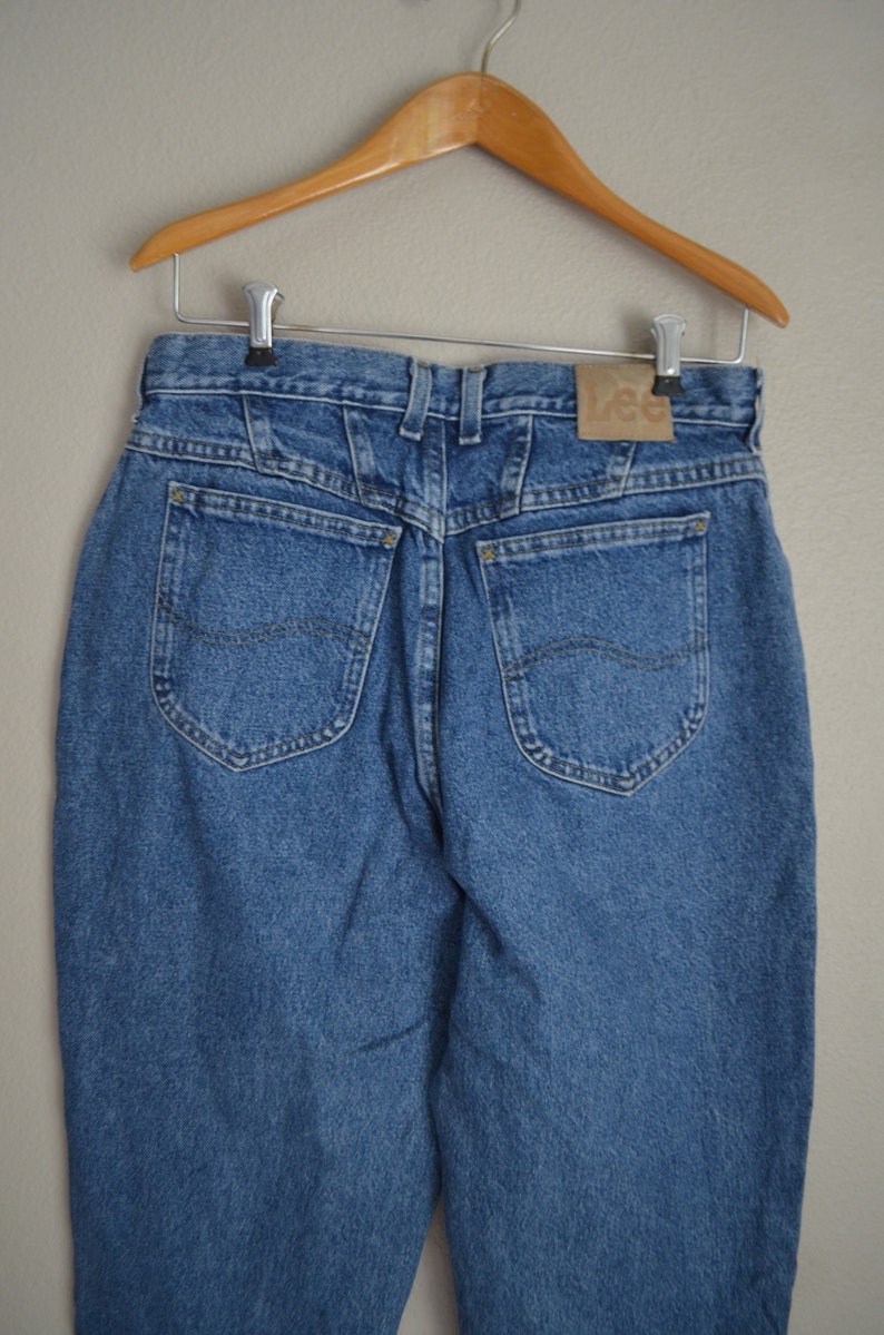 lee medium wash mom jeans / 80s 90s lee jeans / 30x33/ 30 lee jeans women's tall jeans image 6