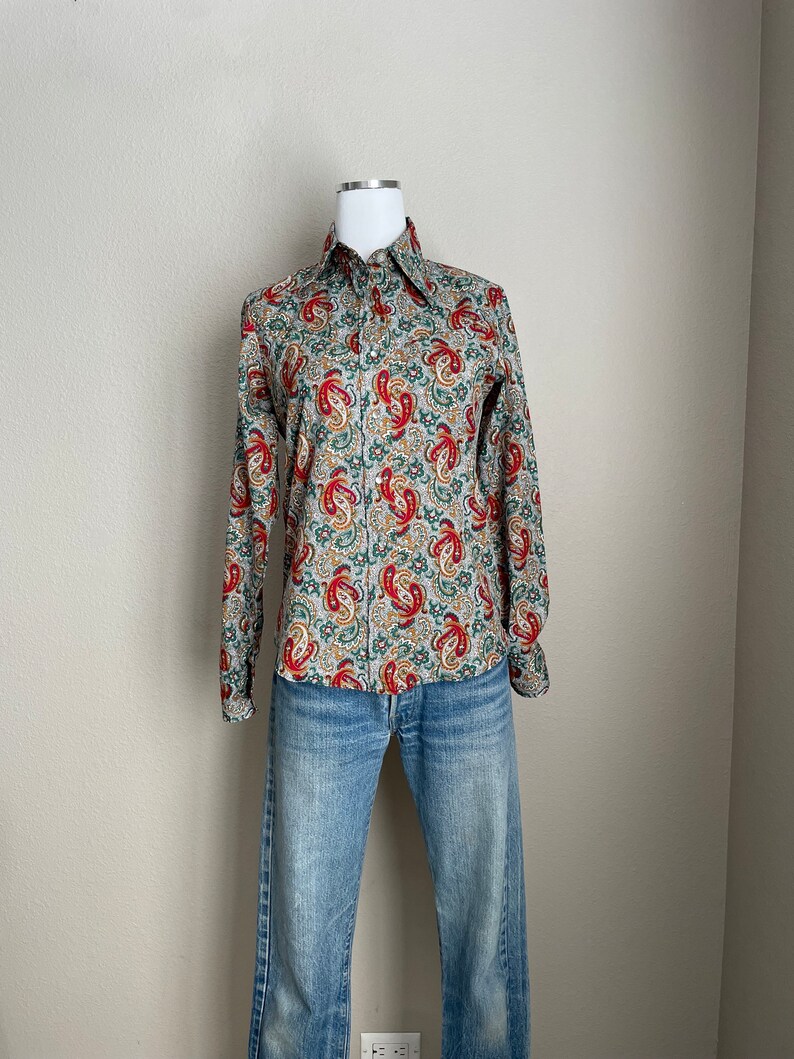 vintage 70s Lee Paisley Western Style Peal Snap Polyester button Down Blouse women's small image 2