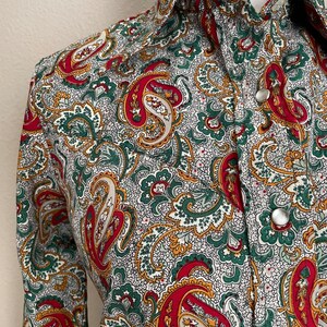 vintage 70s Lee Paisley Western Style Peal Snap Polyester button Down Blouse women's small image 3
