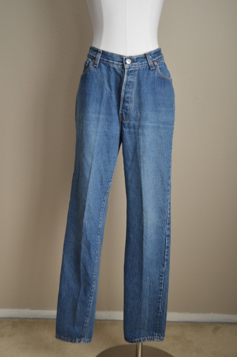 women's 501 levi's jeans / vintage medium wash 80s 501 USA made levi's jeans 30x31-women's 29/30 image 2
