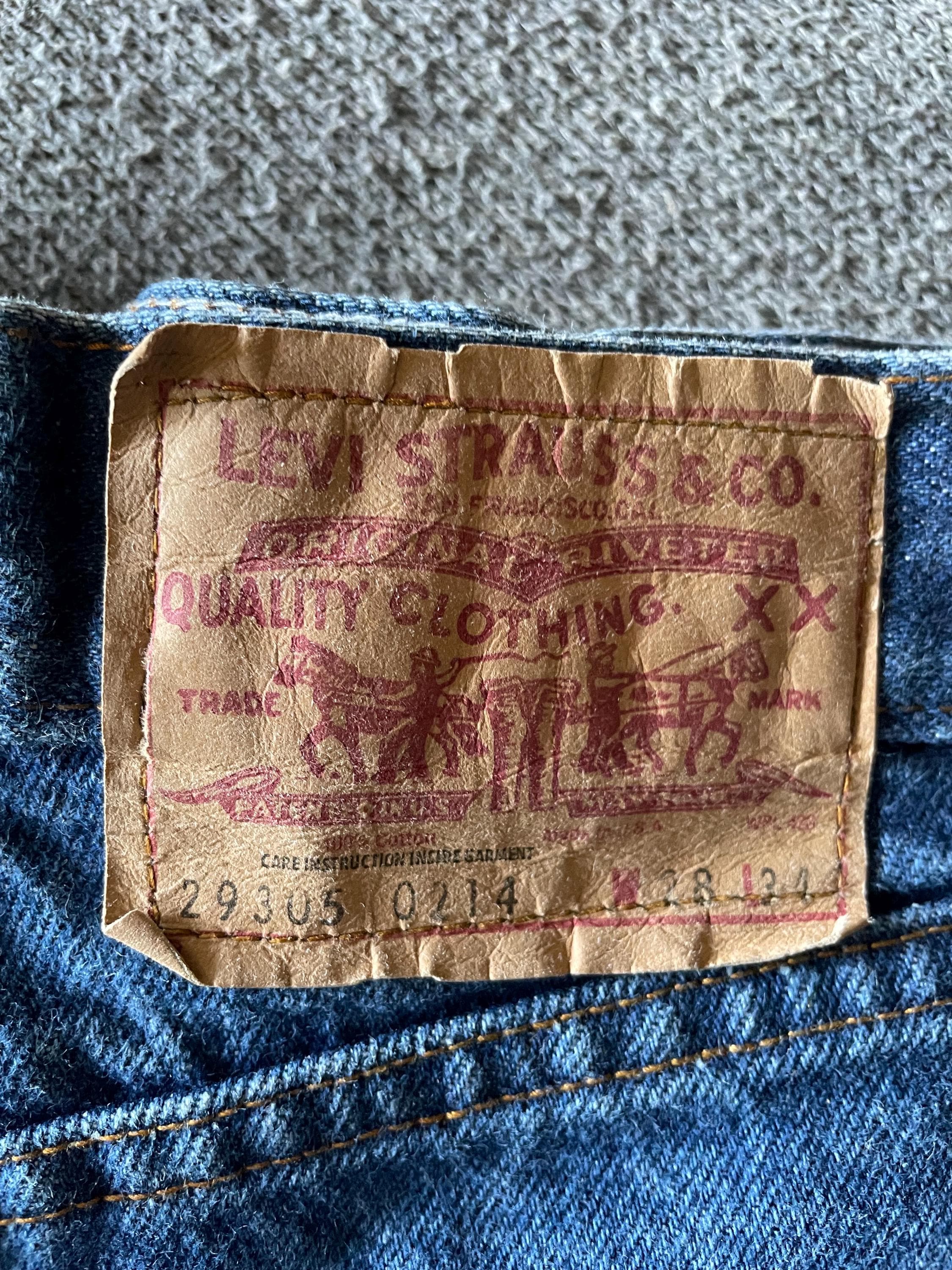 Vintage 90s 305 USA Made Dark Wash Levi's Jeans - 26x34 Vintage 90s 305 USA Made Dark Wash Levi's Jeans - 26x34