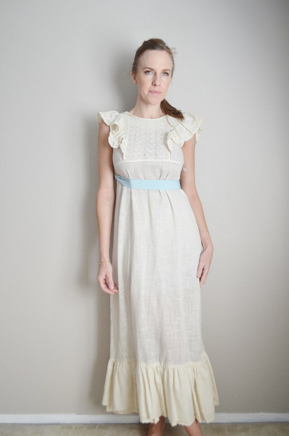 peasant dress / 70s ivory prairie bohemian maxi  … - image 5