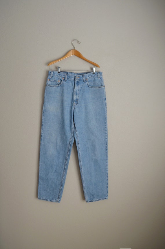 vintage 80s medium to light wash 550 Levi's jeans… - image 2