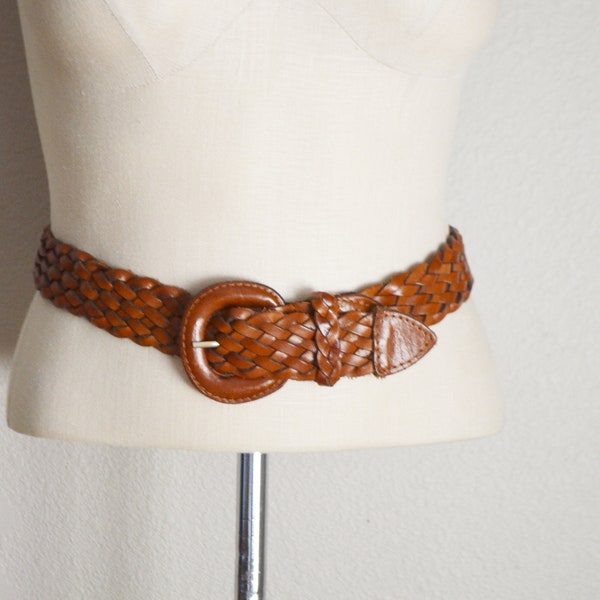 vintage 90s wide brown leather worn in braided leather belt / size 30/32/34- medium to large belt