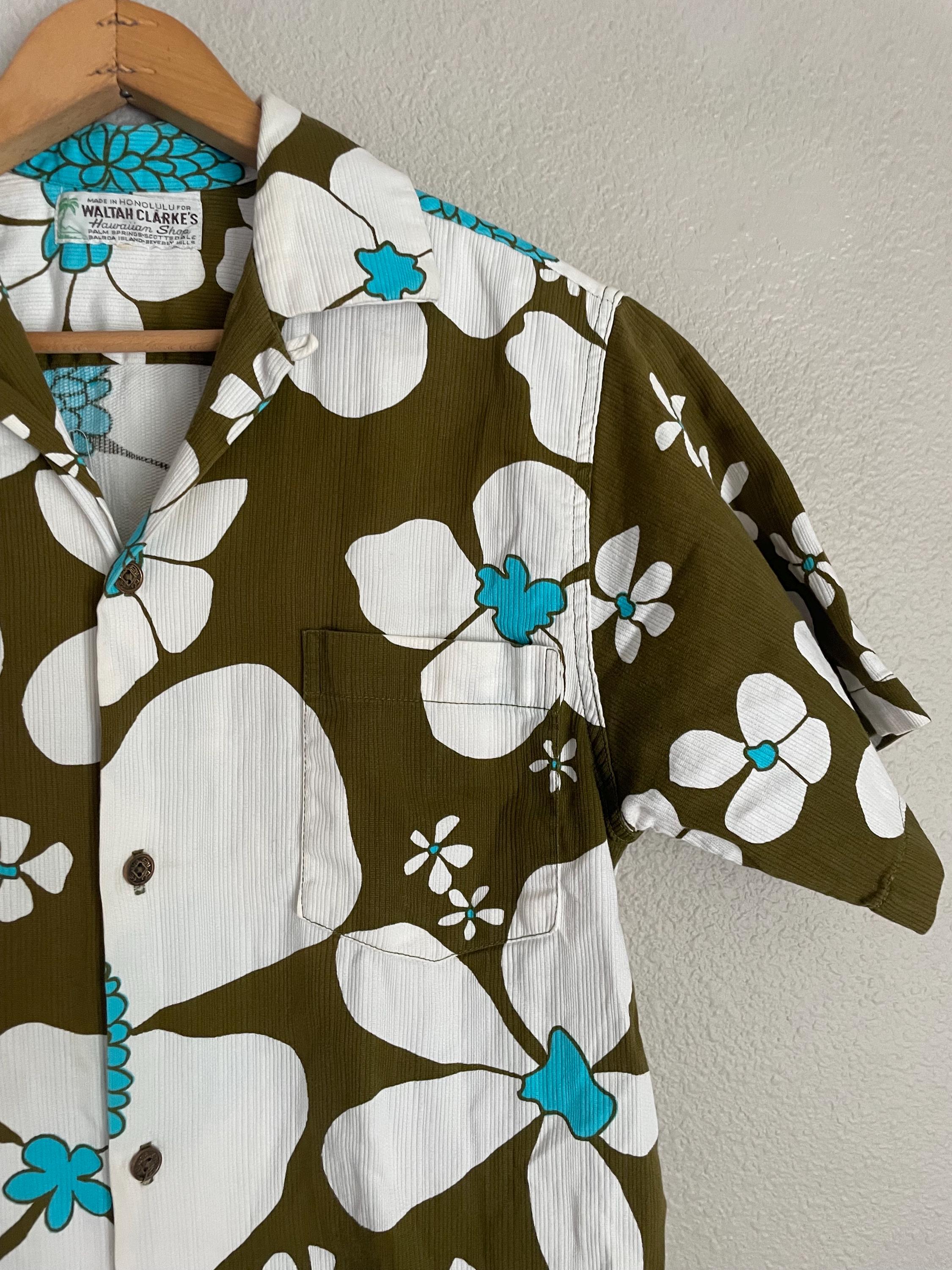 Vintage 60s Waltah Clarke's Hawaiian Bark Cloth Loop Collar Cotton