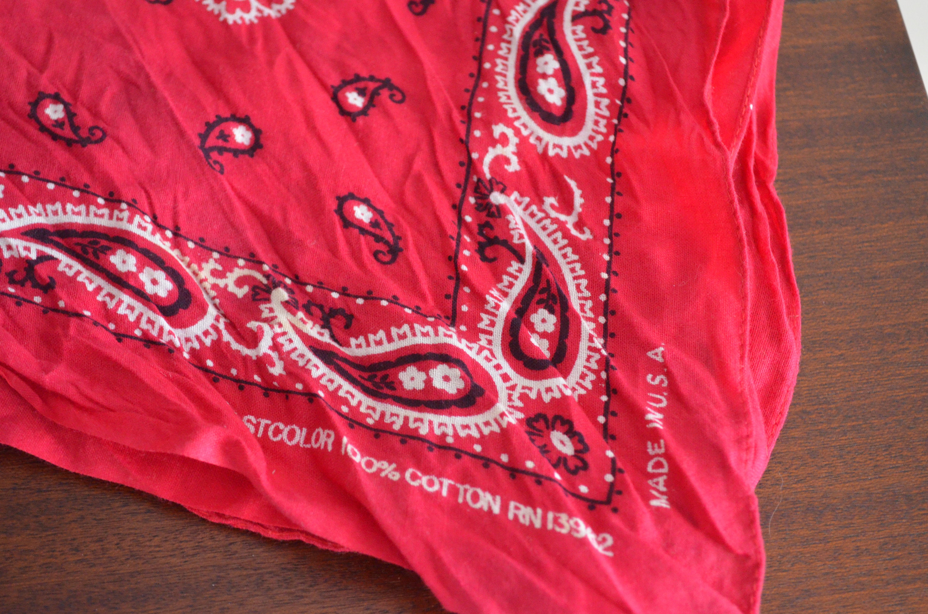 Bandana rossa vintage / vintage rosso colore veloce bandana / Etsy