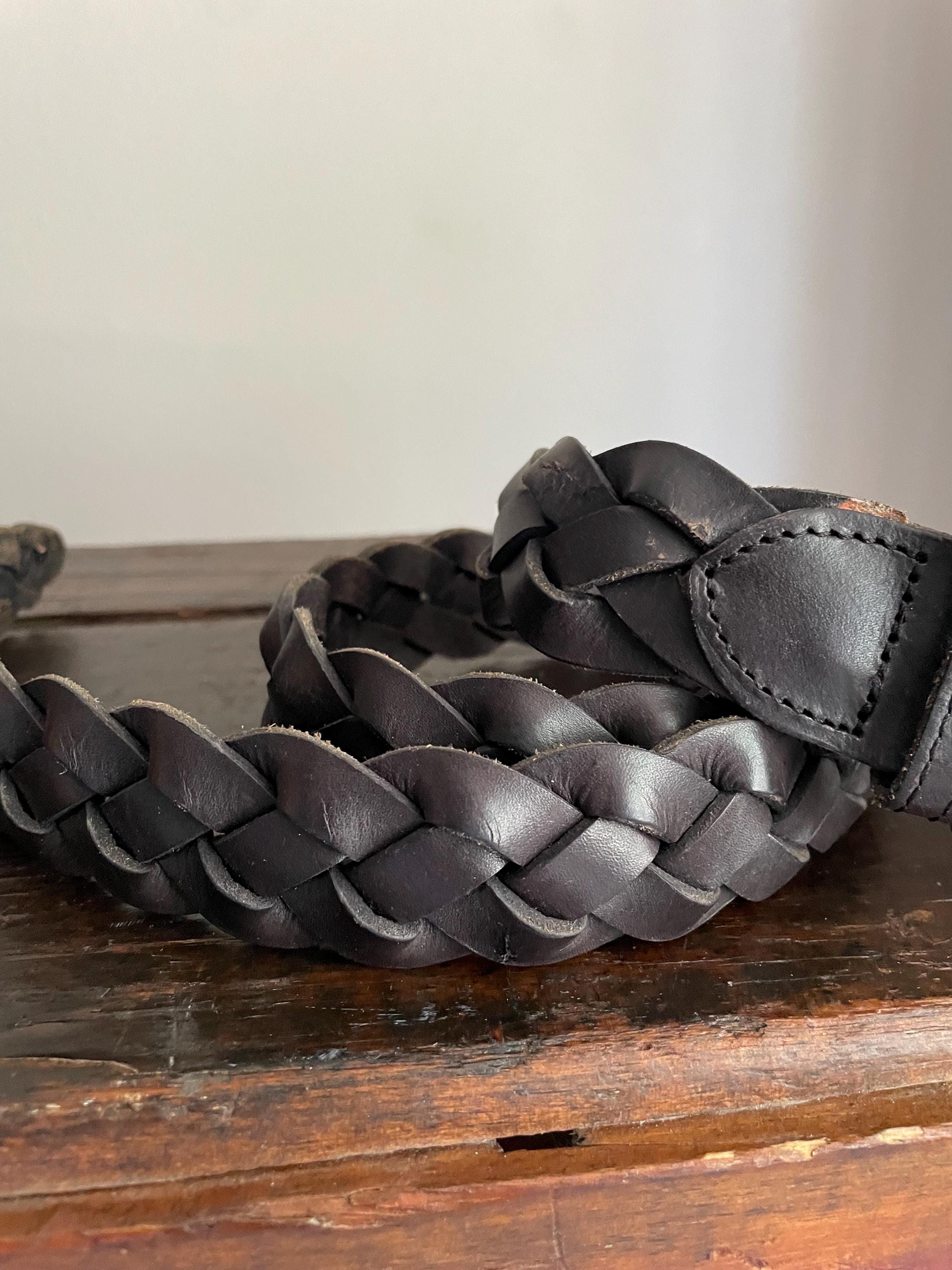 Vintage Black Woven Leather Belt: Braided Unisex Style, 32  display picture 1