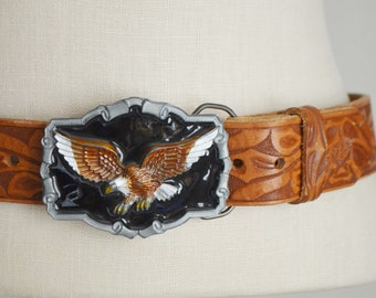 floral tooled western belt / vintage tooled belt with eagle buckle brown leather belt -size 30/32