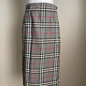 Vintage British Tartan Gray Black White Red Plaid Wool Kilt Skirt - small- 26-28