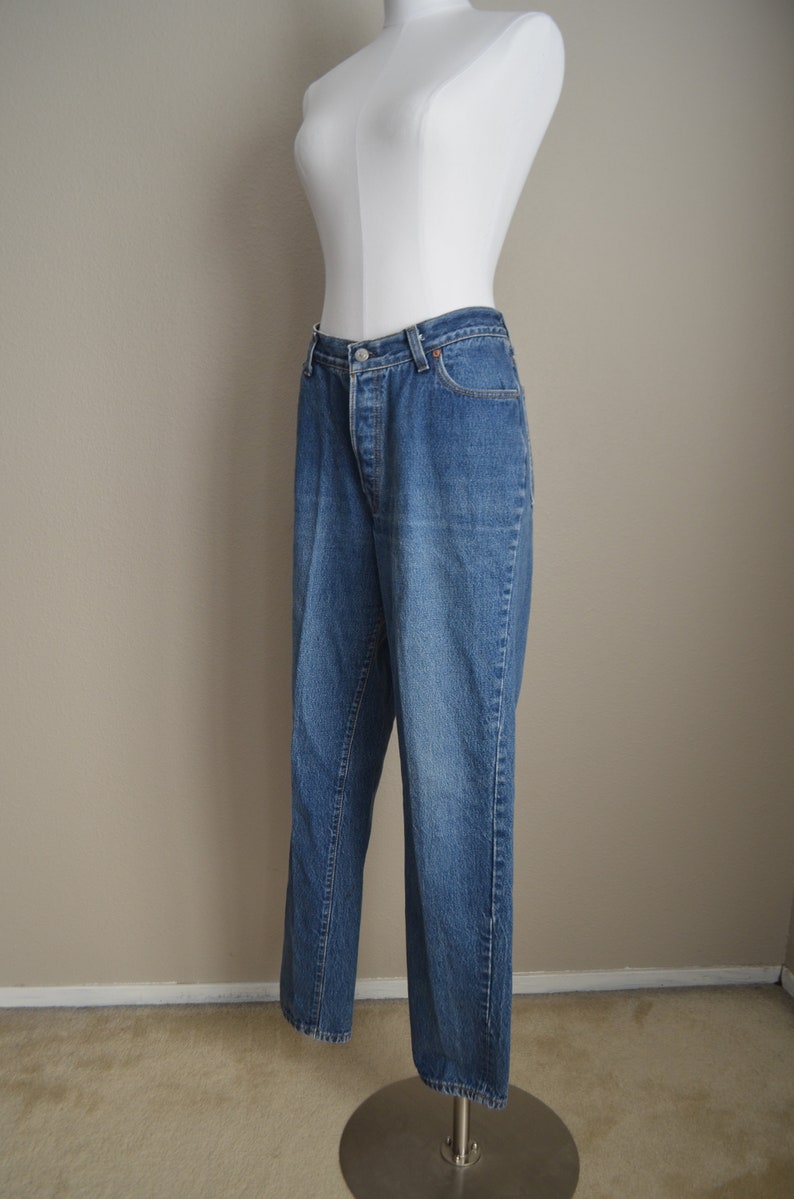 women's 501 levi's jeans / vintage medium wash 80s 501 USA made levi's jeans 30x31-women's 29/30 image 3