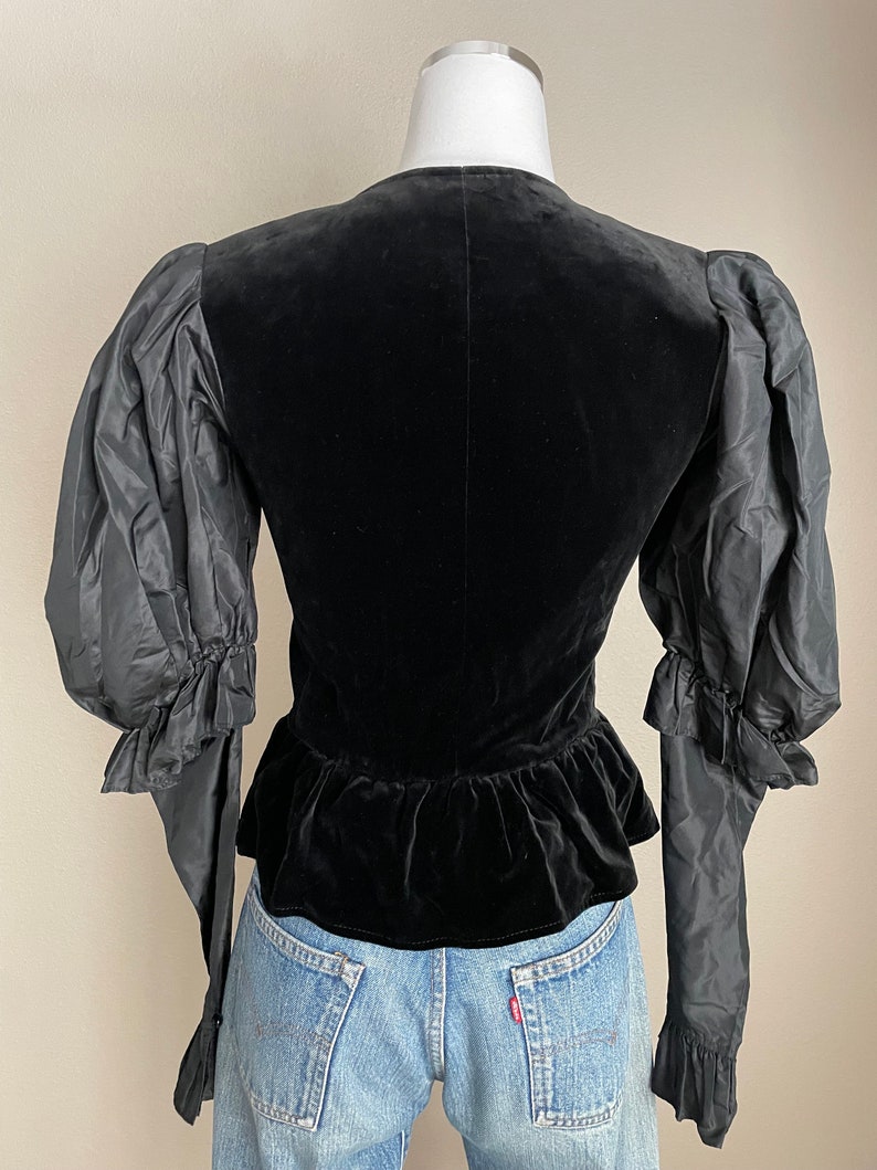 vintage 80s YVES SAINT LAURENT rive gauche black velvet taffeta peplum fitted jacket blouse/ women's x-small image 4