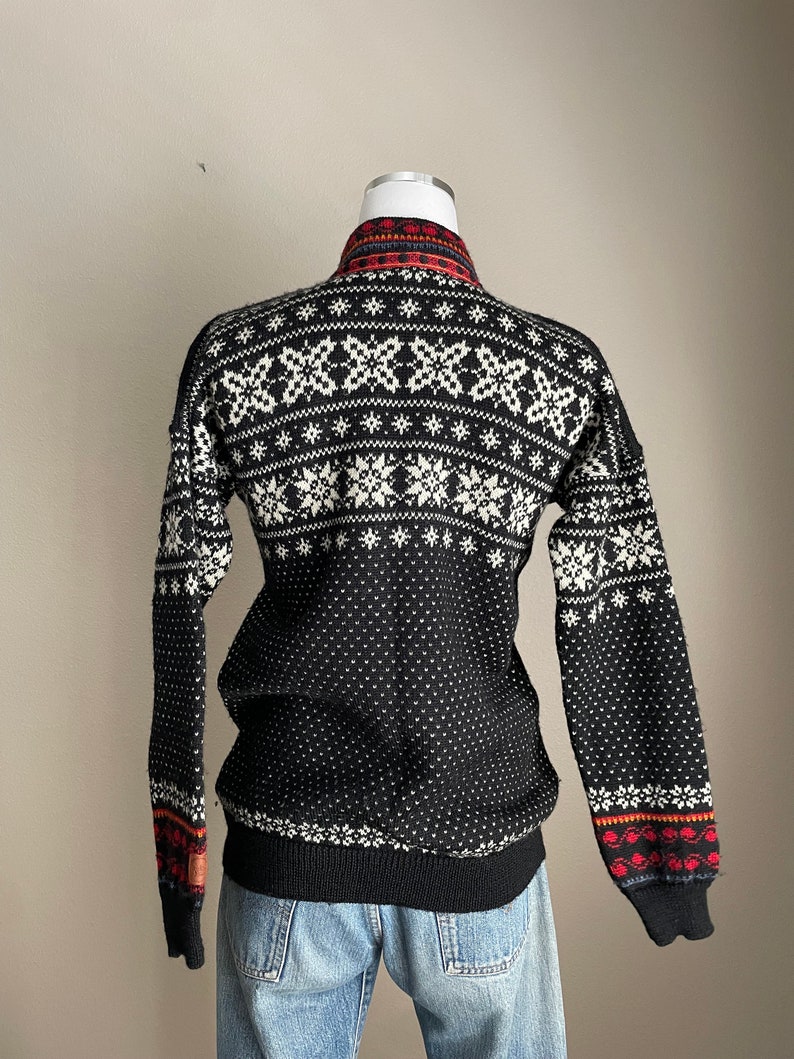 vintage 80s Selbu Tradition Wool Norwegian Sweater women's small image 5