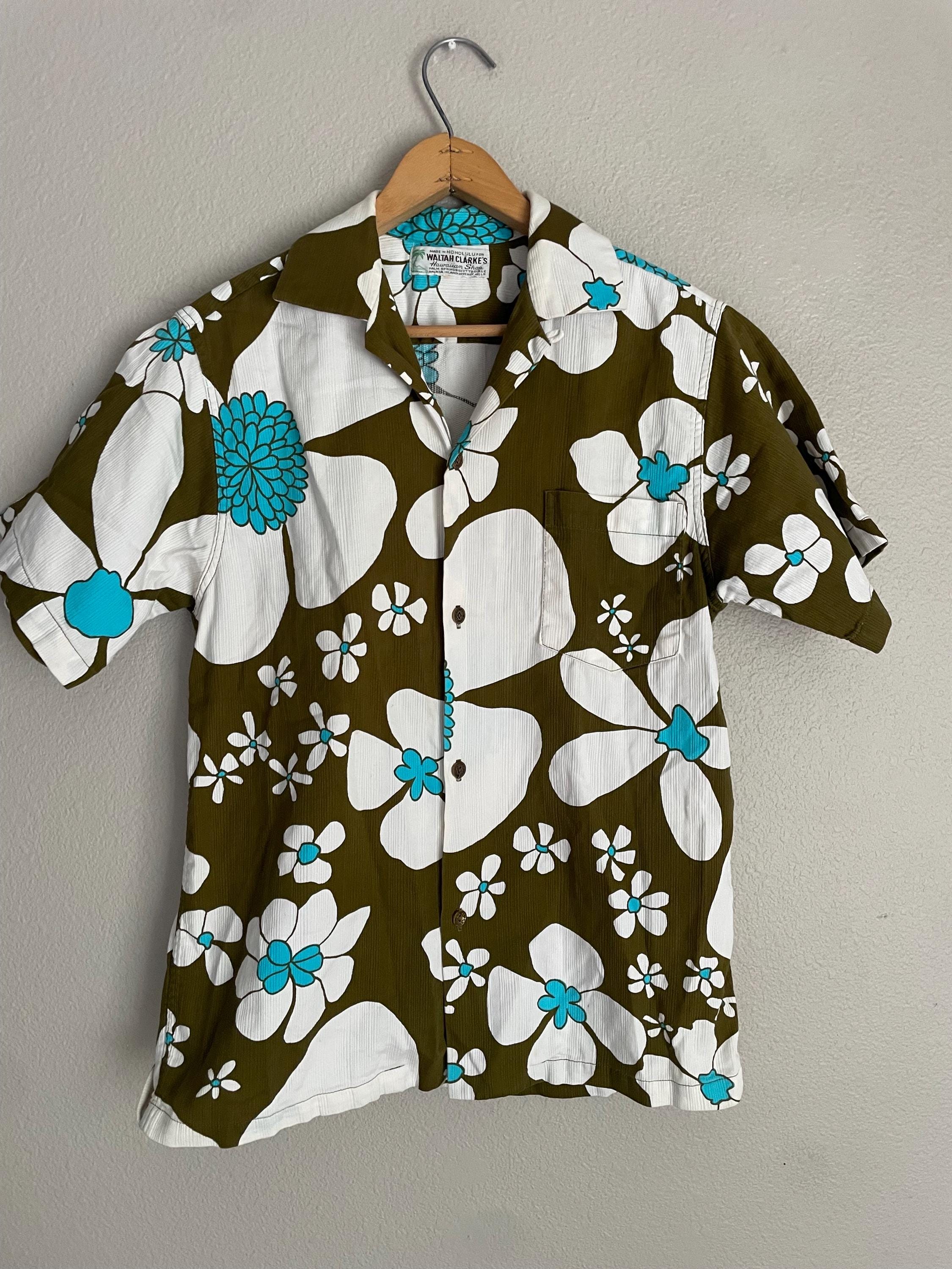 Vintage 60s Waltah Clarke's Hawaiian Bark Cloth Loop Collar Cotton