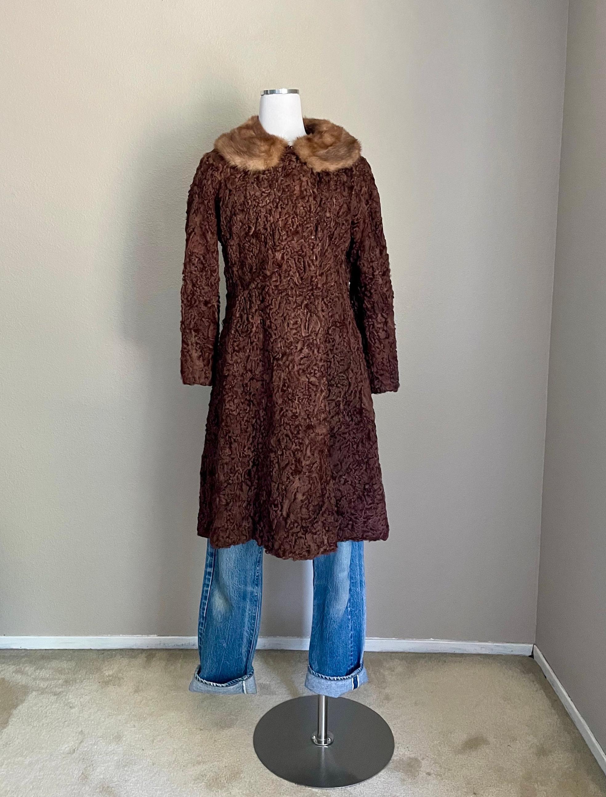 ジャケット・アウター 50s 60s vintage wool chester coat brown Vintage 50s Brown Wool Coat: Lambswool & Fur Collar, Women's Small