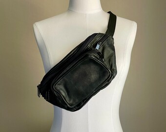 vintage 90s black leather fanny pack - hip pouch - cross body bag