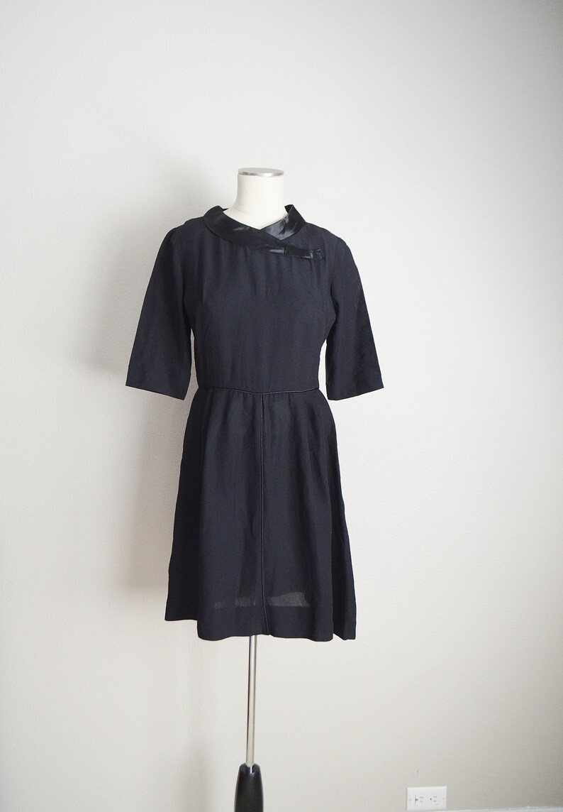 black cocktail party dress / vintage 60s evening cocktail party dress small image 10