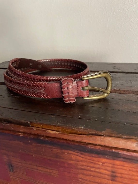 Vintage 90s Brown Leather Woven Belt - size 30- Wo