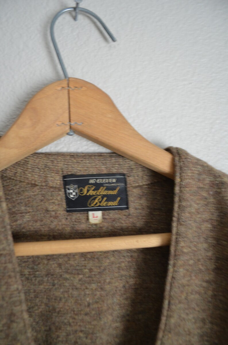 unisex small medium vintage 70s tan wool brown minimal cardigan sweater boyfriend cardigan two pockets grandpa