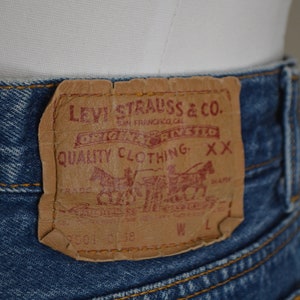 women's 501 levi's jeans / vintage medium wash 80s 501 USA made levi's jeans 30x31-women's 29/30 image 9