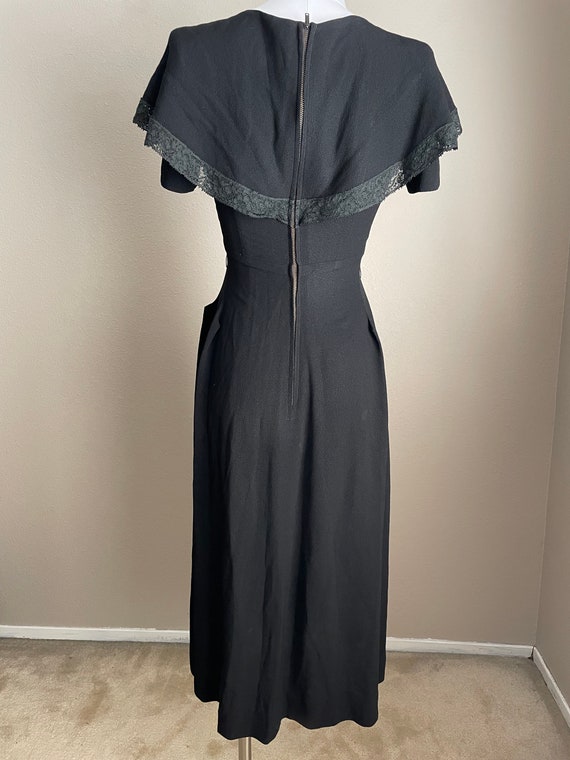 vintage 40s 50s black crepe and lacecocktail eleg… - image 3