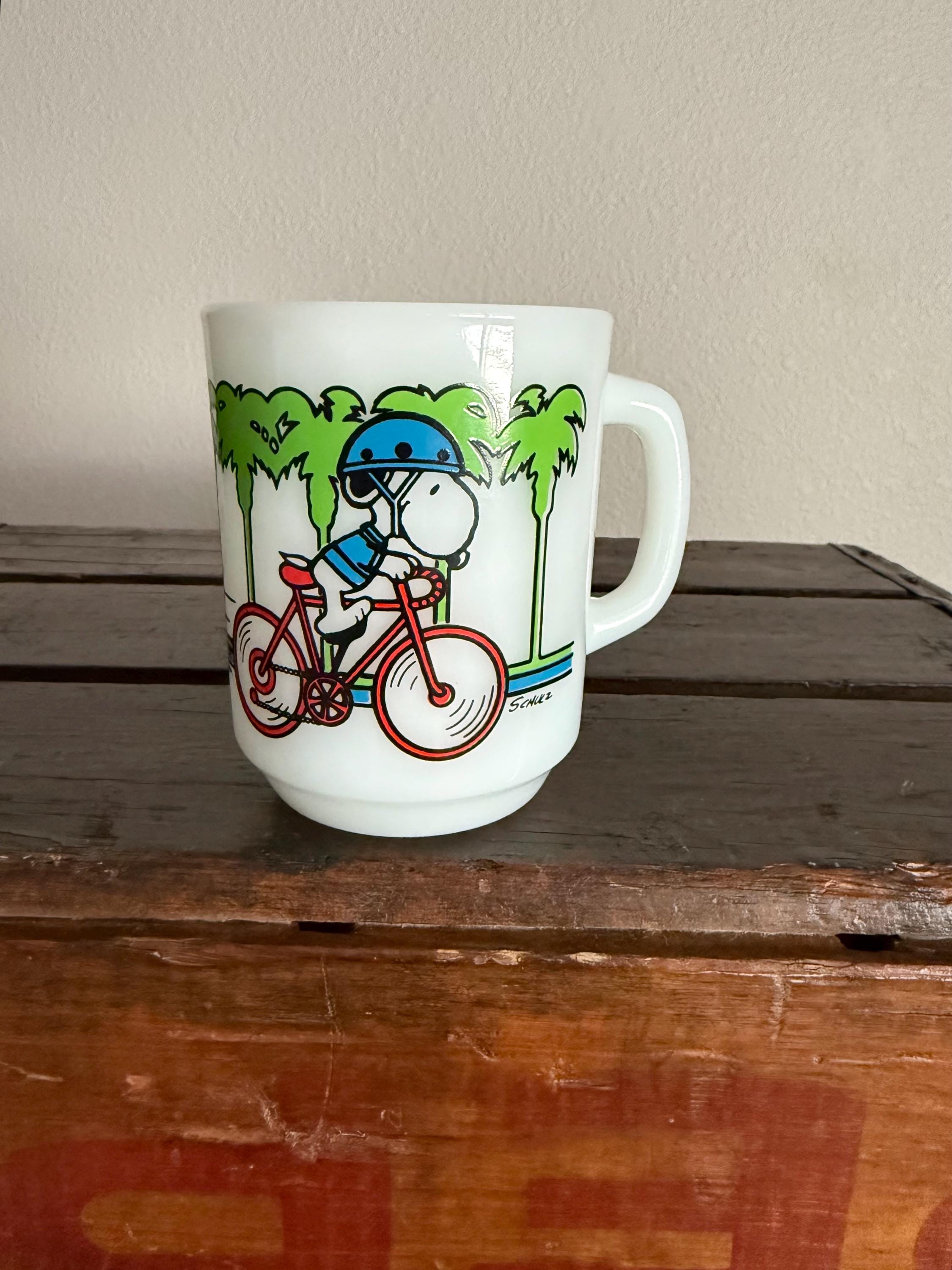 fireking SNOOPY PEDAL POWER マグカップ Vintage Fire King Snoopy Pedal Power Milk Glass Mug - Etsy