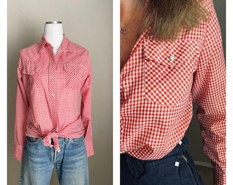 vintage 60s red white gingham wrangler checked western pearl snap bloue - women's xsmall /small