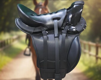 Close Contact Leather Endurance Saddle: Customizable Fit, Brass Fittings
