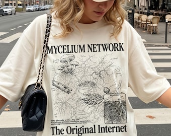 Maglietta Mycelium Network, la maglietta originale di Internet, regalo per amanti dei funghi, maglietta con grafica di funghi, maglietta Cottagecore Nature, colori Comfort