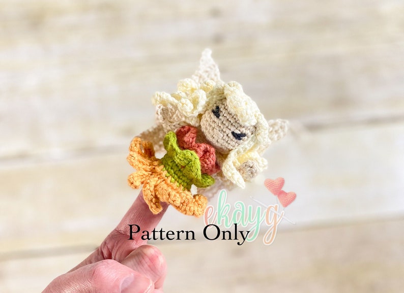 Crochet Pattern, Tinker Bell Finger Puppet, Peter Pan and Wendy Puppets image 1