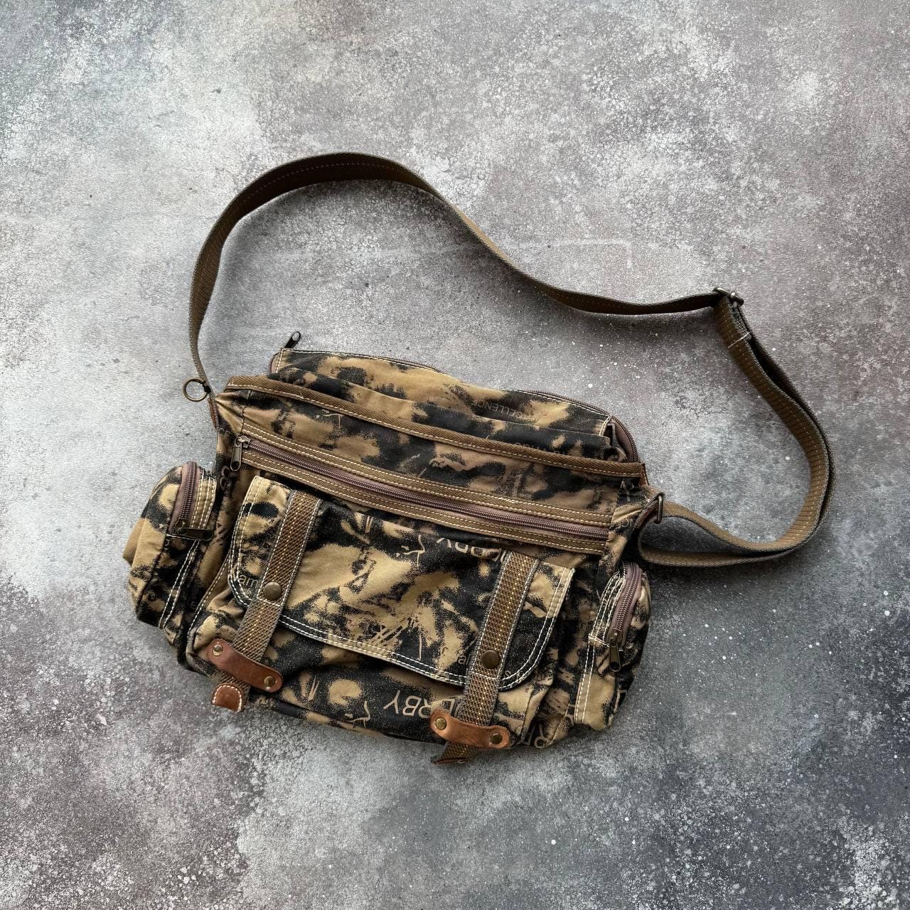 archive grunge diesel braveman bag y2k Diesel archive leather bag