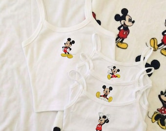 Camiseta sin mangas personalizada con bordado de Mickey Mouse de dibujos animados, camisola con personaje adorable, top corto minimalista acanalado, top de verano kawaii para mujer.