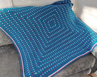 Block Stitch Granny Square Blanket Crochet Pattern: Beginner-Friendly (PDF Pattern)
