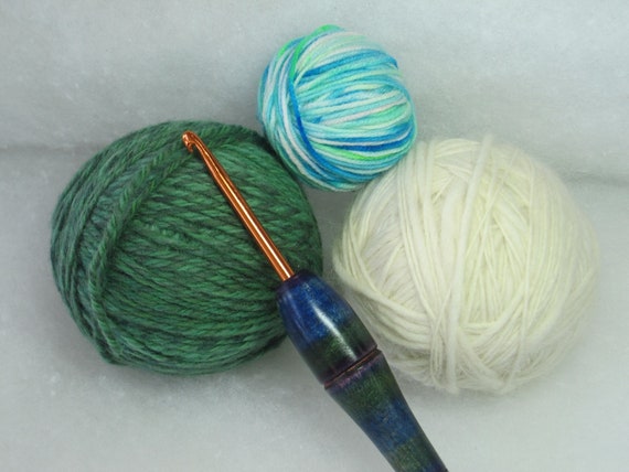 Lightweight Support Spindle for Hand Spinning Ken Mocker Silly Salmon Designs LIGHTWEIGHT Tibetan in Pennsylvania Curly Cherry /& Cherry